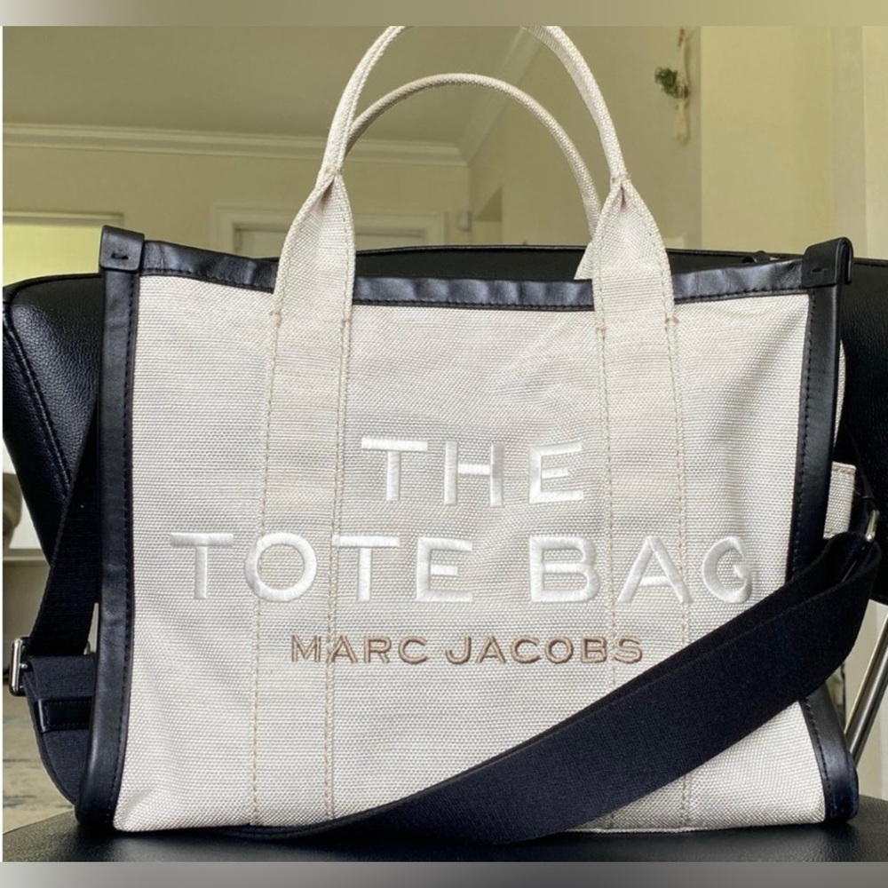 The Marc Jacobs The Summer Tote Bag Small Natural. PRICE IS FIRM